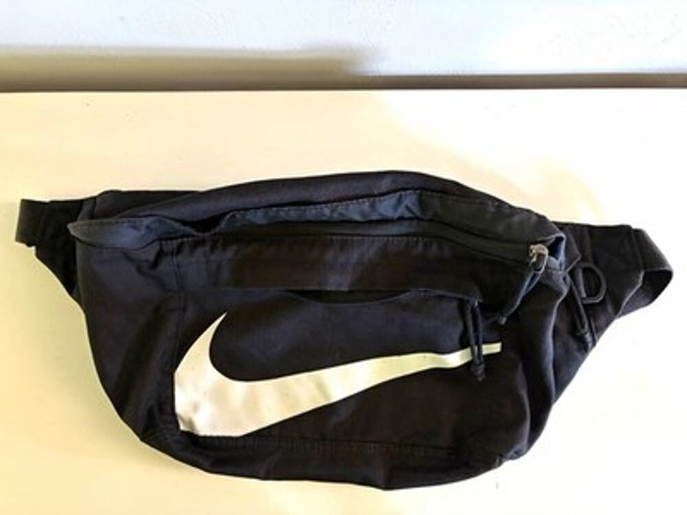 Nike Waist Pack Black/White Logo Zip Closure Adjustable Size Polyester (0193)